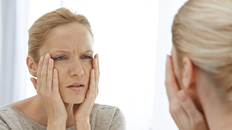 Da của của bạn sẽ nhanh chóng rơi vào trạng thái mất nước nếu như ngồi trong phòng lạnh quá lâu