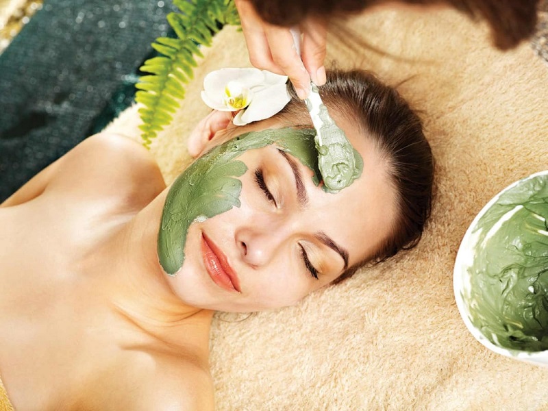 Chăm sóc da bằng mặt nạ bột trà xanh