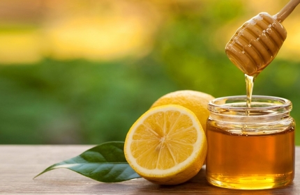 Bạn đã đắp mặt nạ bột trà xanh mật ong đúng cách?