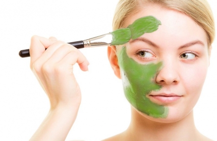Những tác dụng của đắp mặt nạ trà xanh dưỡng da tại nhà